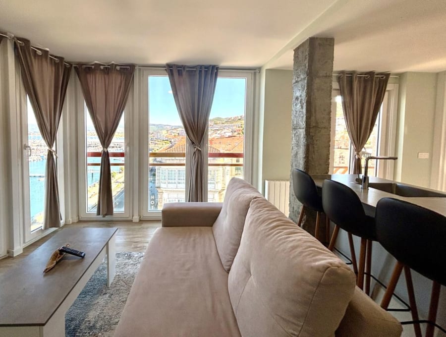 Apartamento Holibai situado en el centro de Baiona