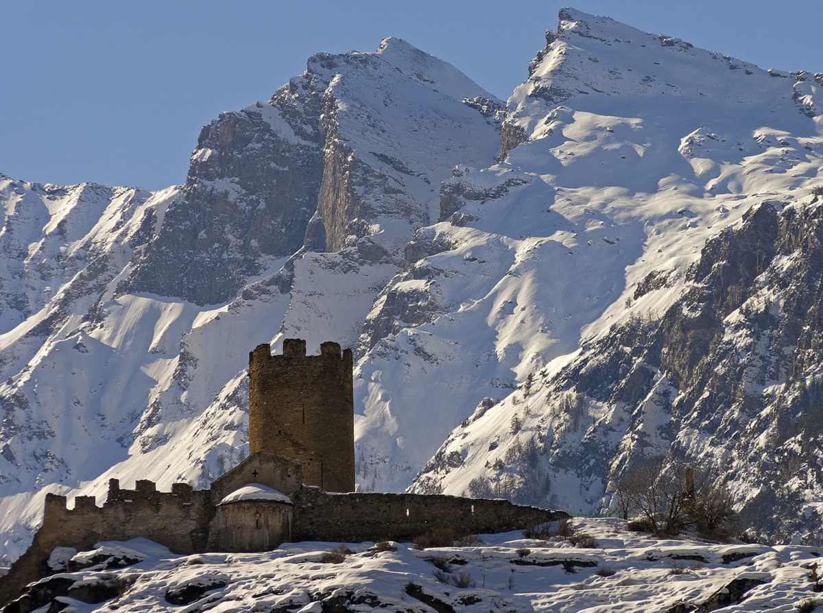 Hotel Coin de la Ville to Villeneuve