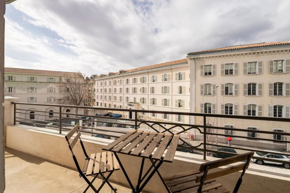 Les Lofts de Saint Clair | Domaine de Saint Clair Un balcon à Toulon