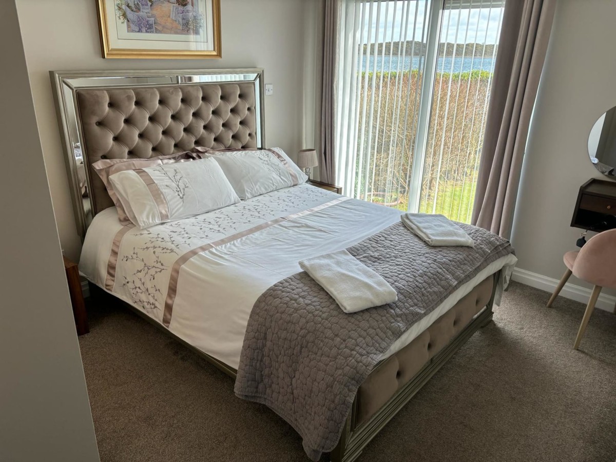 Rooms in Dundrum Oyster Bay Holiday Apartment Dundrum