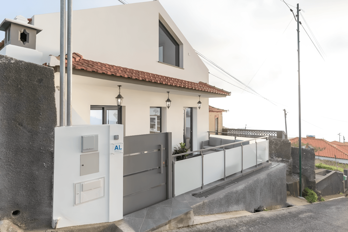 accommodation-in-arco-da-calheta-garry-s-holiday-rentals