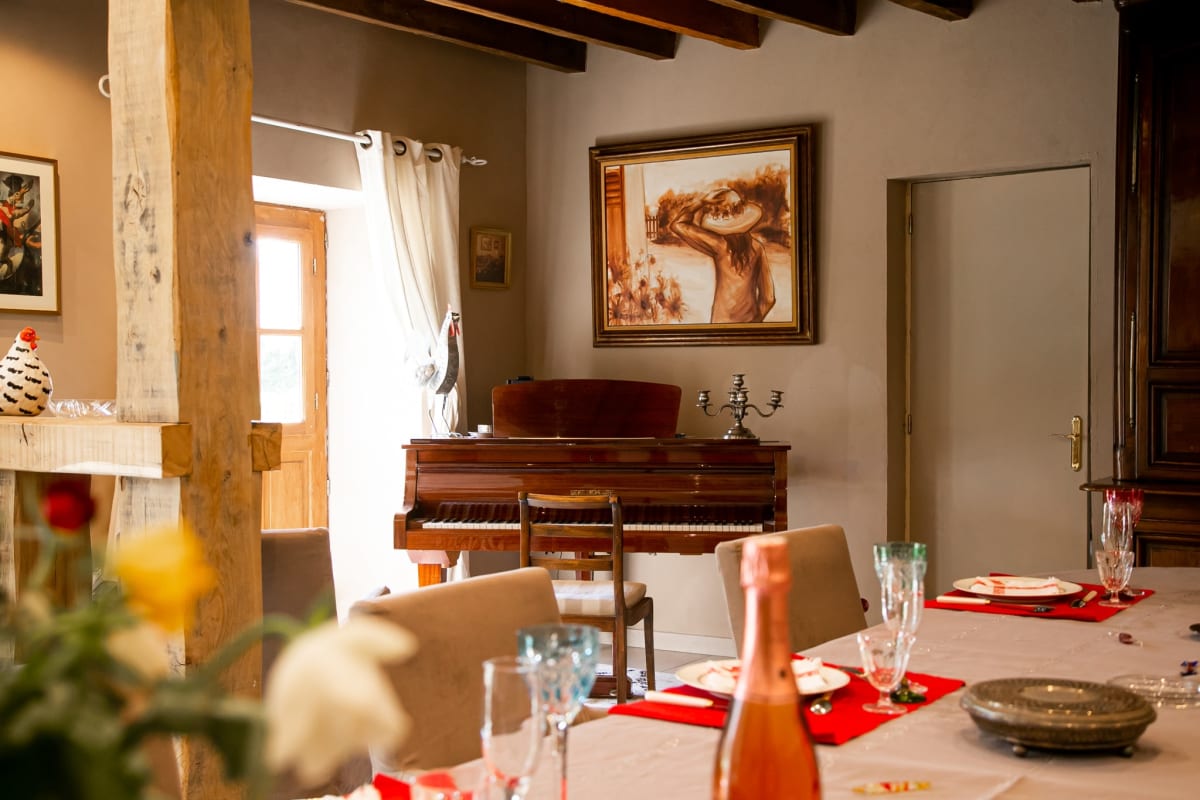 Le Clos Montferrand — Extérieur