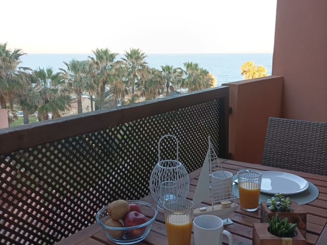 Suite Junior con vistas al mar, foto 8 de 13