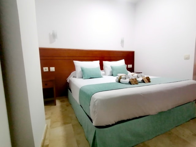 Suite Junior con balcón, foto 2 de 4