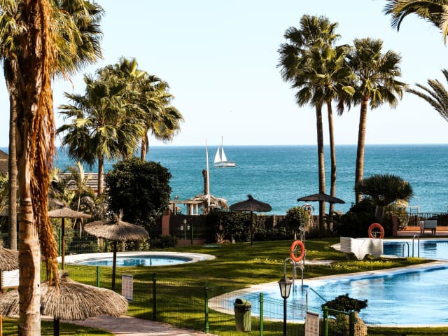 Suite Junior con vistas al jardín, foto 3 de 4