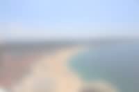 vue du Sitio sur la plage de Nazaré et le village