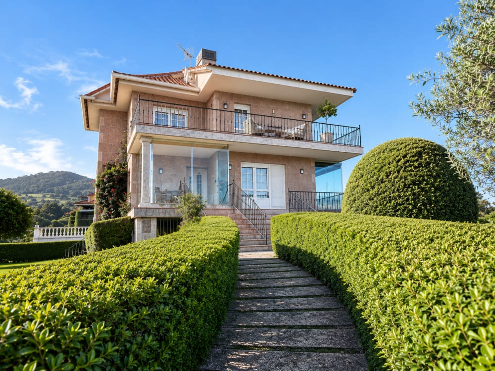 Mar y Sol, casa con jardín, piscina y vistas al mar en Baiona