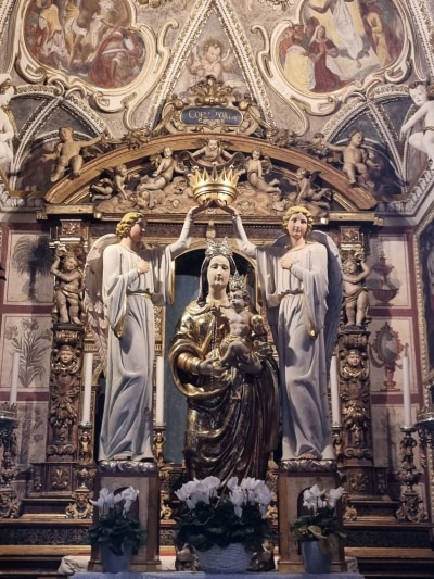One of the side chapels of the church in Bellano, in Lombard Baroque style