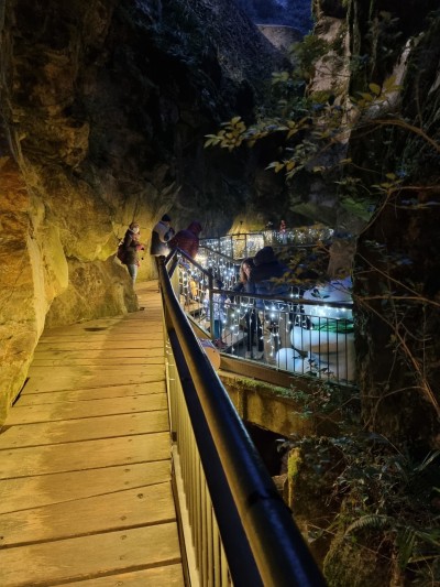 Orrido di Bellano illuminato a Natale