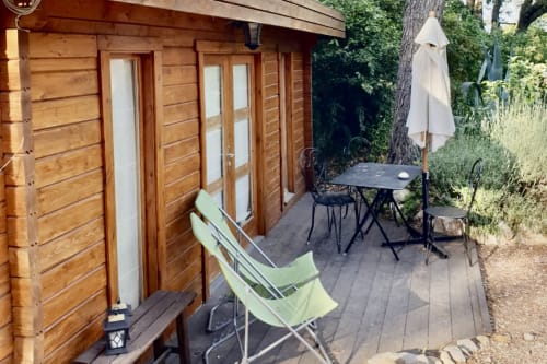 Location chalet 2 personnes - Mimet | Chambres d'hôtes et gîtes Le Leaou