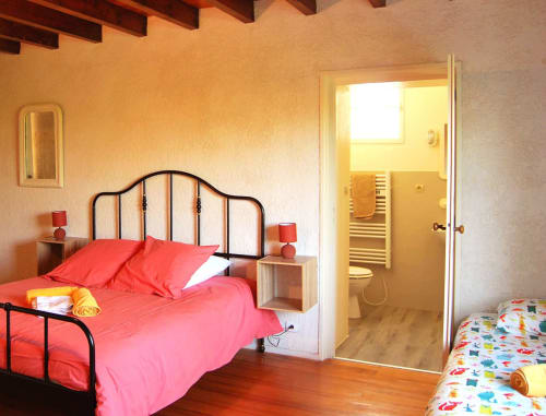 Vacances près de Royan - Séjour en famille - Chambre d'hôtes Logis de Chenac - Chenac Saint Seurin d'Uzet - Vacances en Gironde, Charente-Maritime
