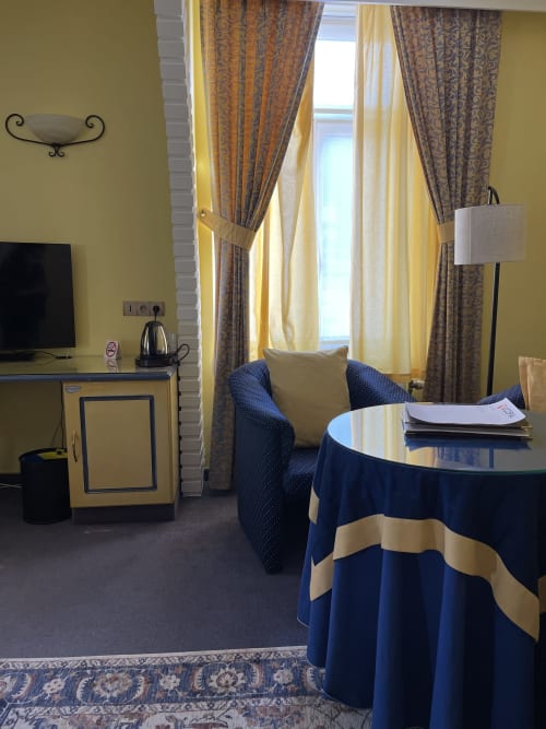 Hôtel Les Reflets Jaunes - Suite Exécutive - Givet