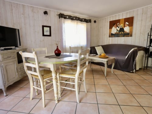 Location gîte 4 personnes avec cuisine - Mimet | Chambres d'hôtes et gîtes Le Leaou