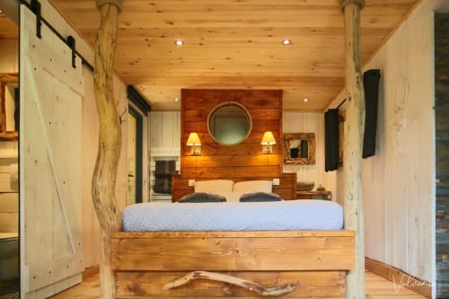 Une chambre tout confort pour cocooner en amoureux.