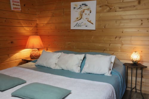 Location chalet 2 personnes - Bouches du Rhône | Chambres d'hôtes et gîtes Le Leaou