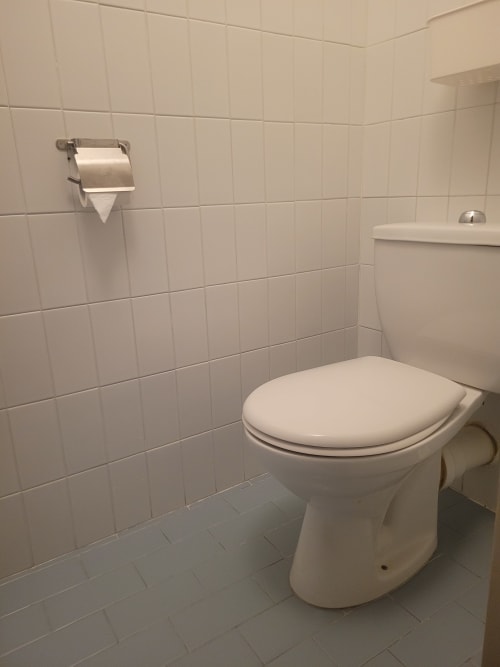 Toilettes séparés