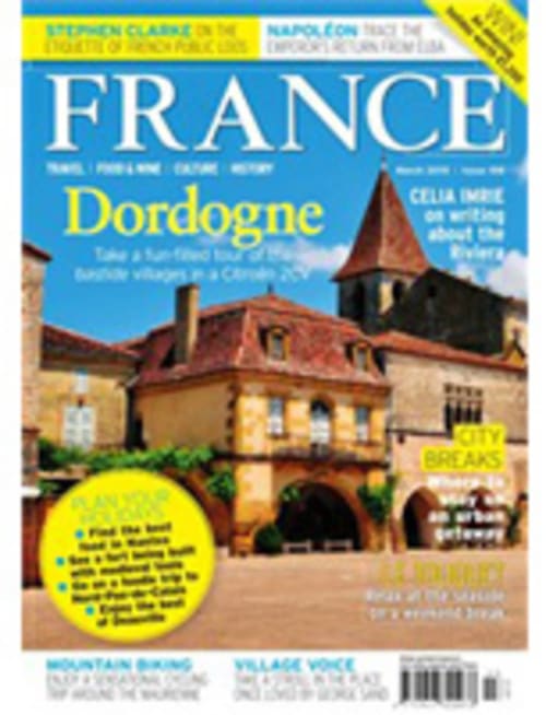 Omslagfoto van Frans reismagazine met kasteel en architectuur van de Dordogne nabij Autun