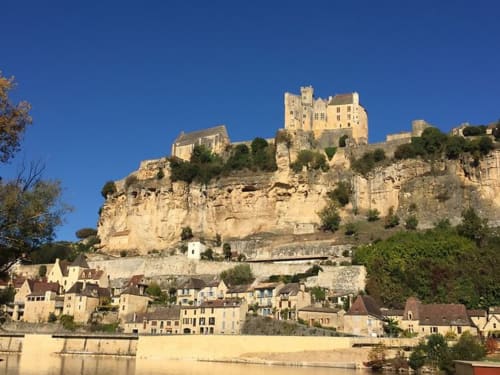 Beynac vue depuis la dordogne.