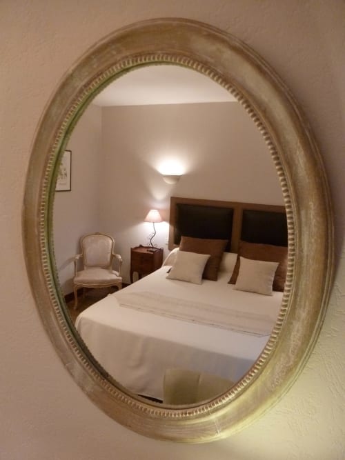 Decoration of the Château de Laborde guest room