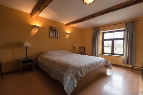 chambre 2 personnes avec salle de douche privative vue sur jardin