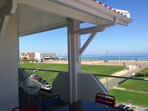 Vue océan depuis la terrasse ouest de l'appartement Côte Et Dune à Biscarrosse Plage avec la mer et la plage