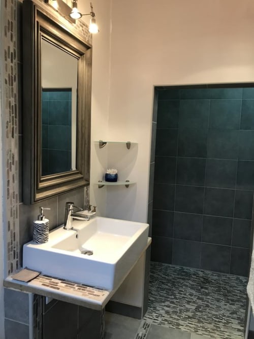 chambre Mr L  grande douche italienne de l'Escale en Beauce chambre d'hotes