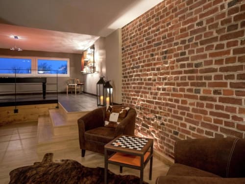 Le gîte du chien vert dispose d'une décoration et d'un mobilier design et confortable. 