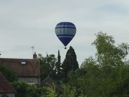 Montgolfière en visite à Omerville 