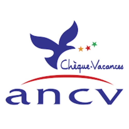 Logo ANCV Chèque-Vacances avec oiseau bleu et étoiles colorées pour le gîte La Tour Blanche à Forest-Montiers, France