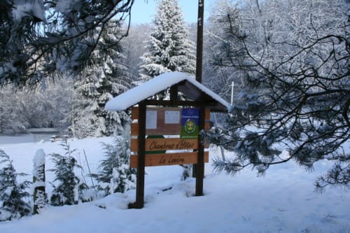 Panneau indicateur: Vous êtes arrivé aux gîtes-chambres d'hôtes "La Landre" 