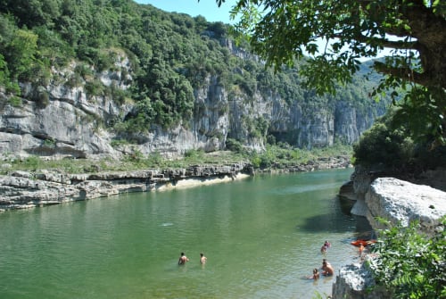 la sarrasine-gorges de l'Ardèche-france-baignade