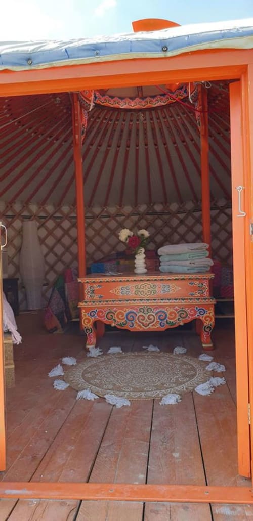yourtes nuit insolite hébergement insolite chambre d'hôte