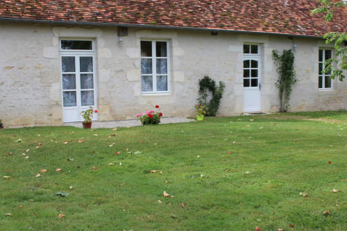 Jardin. Chambre Frédéric Chopin. Domaine de la Touche. Chambres d'hôtes. Table d'hôtes. Mosnay. Indre.