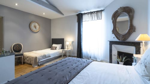chambre-d-hote-la-maison-de-marc-poitiers-grey-room-13