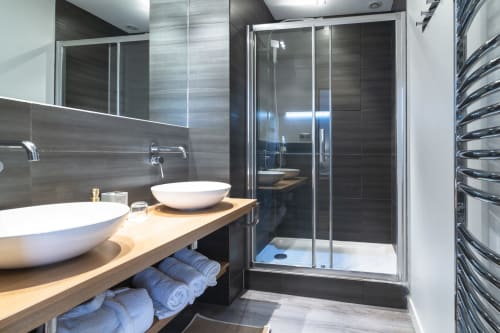 chambre-d-hote-la-maison-de-marc-poitiers-grey-room-12