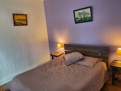 orchidée sauvage réserve naturelle faune flore nature cerf brame chevreuil renard sanglier étangs ruisseau prairie forêt animaux ferme cochon lapin poules canards chèvre brebis âne ânesse pintade oie jard permaculture bière artisanale gastronomie repas table d'hôte saucisse de Morteau légumes dormir hébergement appartement chambre repos piscine spa jacuzzi histoire jeux trampoline toboggan balançoire ping pong baby foot