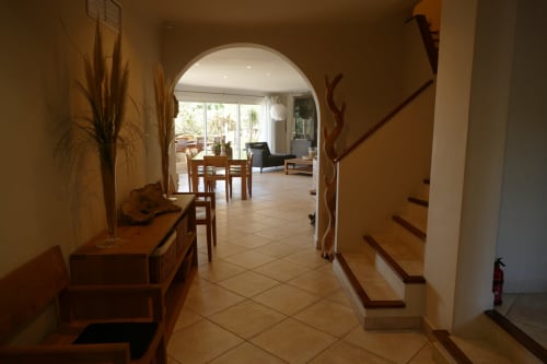 Salle à manger, salon, villa, Villa Pascialella, Corse, piscine, Porto Vecchio, vue
