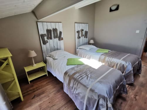 Gîte Le Chepti, chambre parents rustique le Moulin de la Fortie, Auvergne, Puy de Dôme