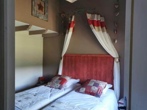 Gîte L'Oule, chambre parents cosy le Moulin de la Fortie, Auvergne, Puy de Dôme