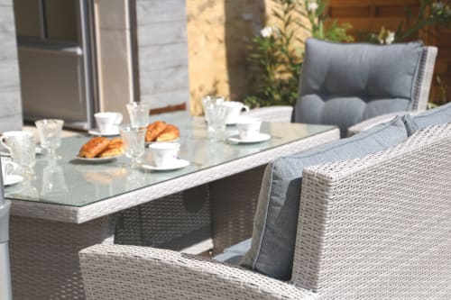 Extérieur, petit déjeuner en terrasse, chambre d'hôte, gîtes, le Clos d'Olea, provence, Luberon.