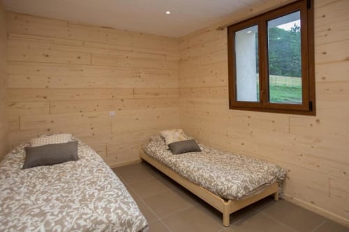 twin beds. Gîtes dela Le Var. In the middle of nature. Guillaumes. Maritime Alps.
