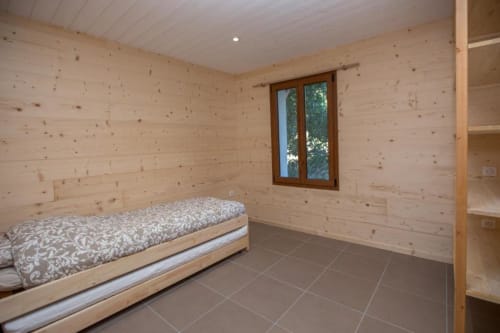 simple bed room. Gîtes dela Le Var. In the middle of nature. Guillaumes. Maritime Alps.