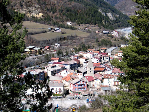 village of Guillaumes. Gîtes dela Le Var. In the middle of nature. Guillaumes. Maritime Alps.