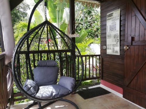 Chaise suspendue. Madikera Lodges. Muscade Lodge. Marin. Martinique.