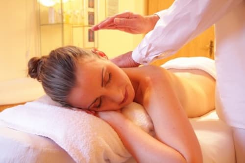 Massage. Roulottes. Ma roulotte sous les Chênes. Raon aux bois. Vosges.