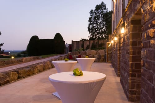 Cocktail table. Les Jardins de Madeleine. Bed and Breakfast. Bernardvillé. Alsace.