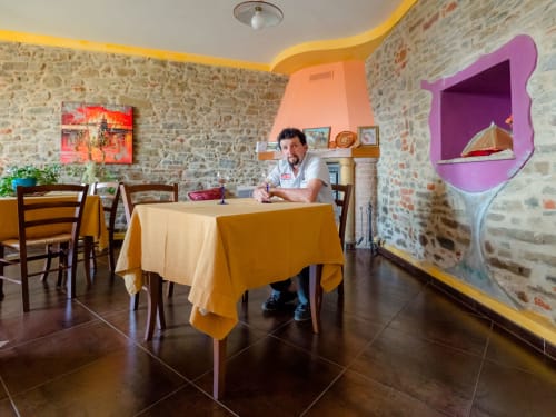 All’ombra del castello | Cigliè, Cuneo, Langhe