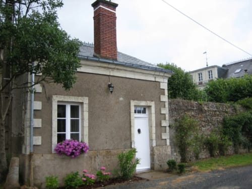 Extérieur du gîte. Gîte Le Pavillon. Château de la Courneuve. Gîtes. Nantes. Bretagne. Normandie.