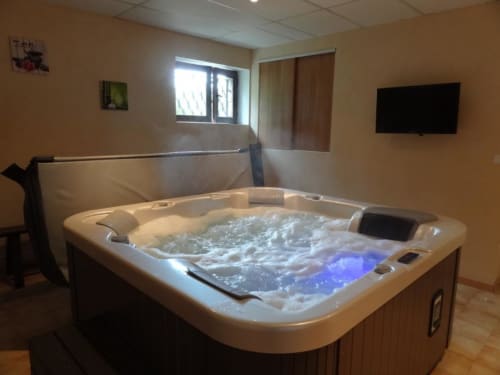 jacuzzi verzenay - gite entre phare et moulin