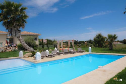 Swimming pool. Esprit du Sud. Escapades Lointaines. Bed and breakfast. Perpignan.